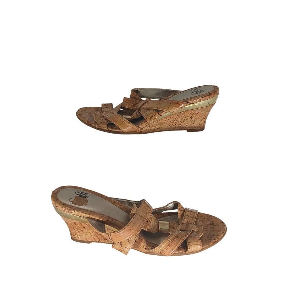 Cork Wedge Sandals 8M Tan Gold Strappy Coastal Grandmother Beachy Boho Vacation
